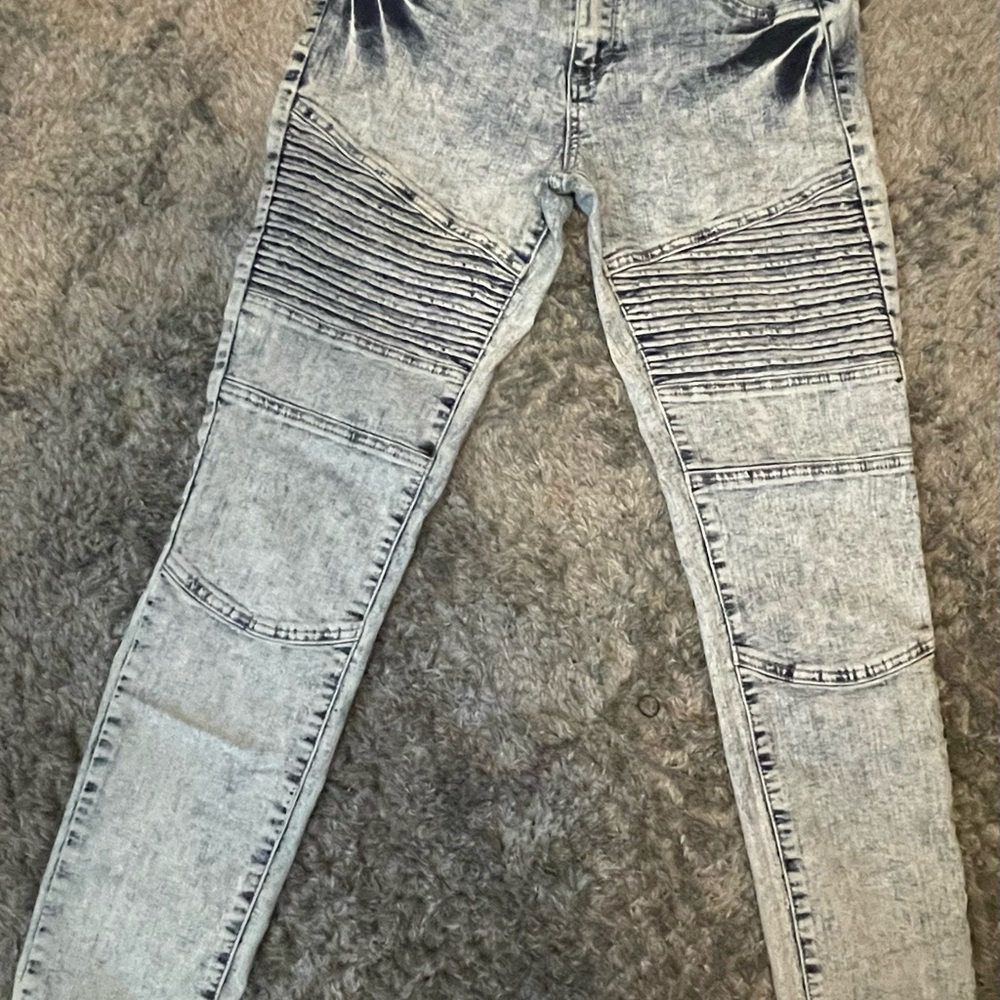 Female- Jeans